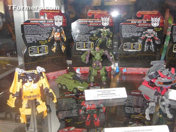 Sdcc 2012 Toys R Us Transformers Generations Asia Exclusive Commanders  (22 of 141)